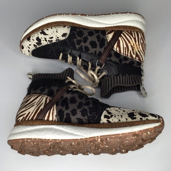 OTBT Hybird in Animal Print High Top Sneakers Size 9. - Picture 7 of 10